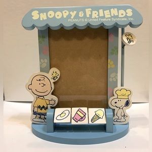 Collectable Snoopy & Friends Peanuts Photo Frame